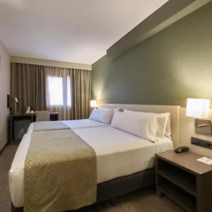 4* מלון Catalonia Park Putxet
