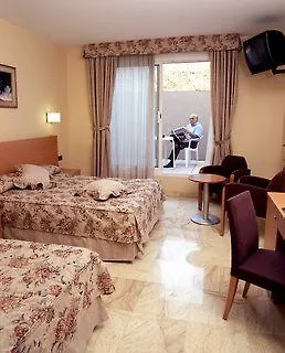 Flor Parks Hotel Barcelona 3*,  Spain